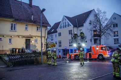 Esslingen-Oberesslingen: Dachstuhlbrand in Wohnhaus